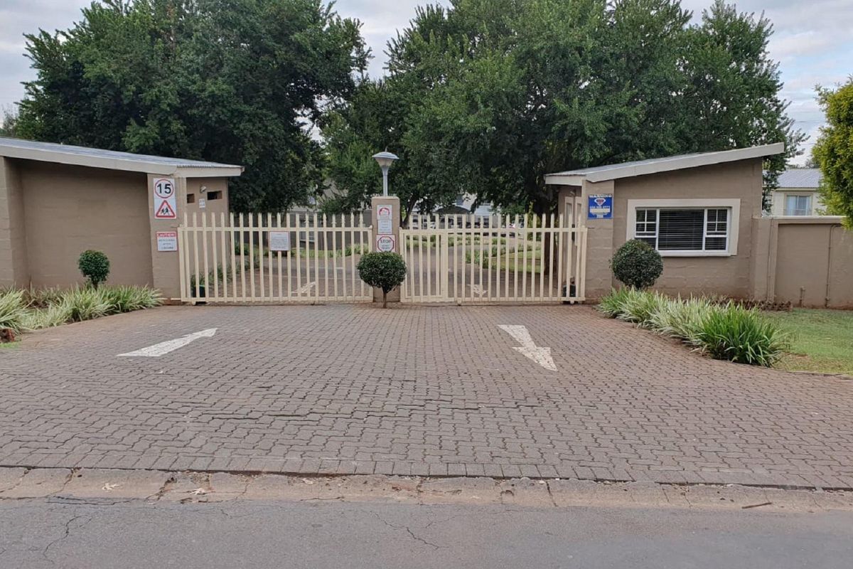 STOP SCROLLING! The Sunny Ridge Starter That Will Be SOLD Before You Finish Reading - Photo 3