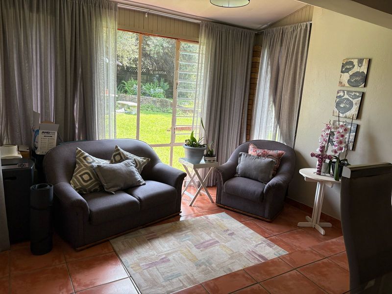 Imagine Coming Home to this Gorgeous 4 Bedroom House! - Photo 8