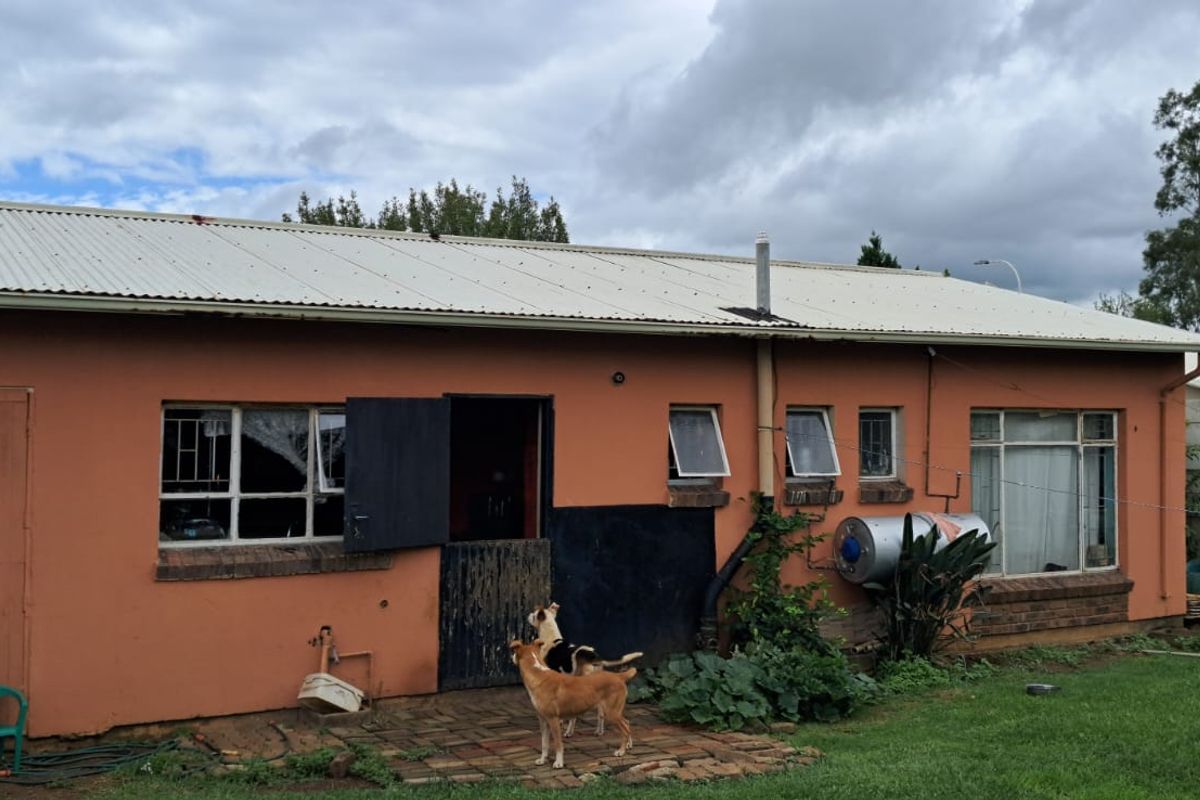 A beautiful 3-bedroom home in an amazing neighborhood - Photo 2