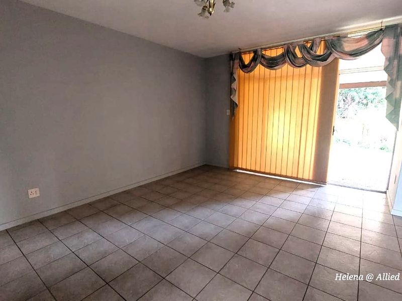 Cozy 2-Bedroom with Stunning Garden! - Photo 10