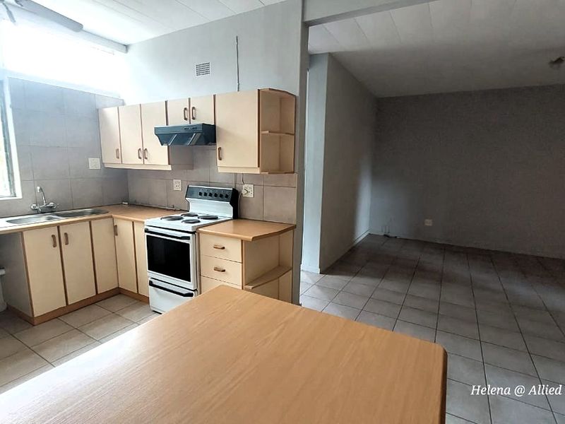 Cozy 2-Bedroom with Stunning Garden! - Photo 7