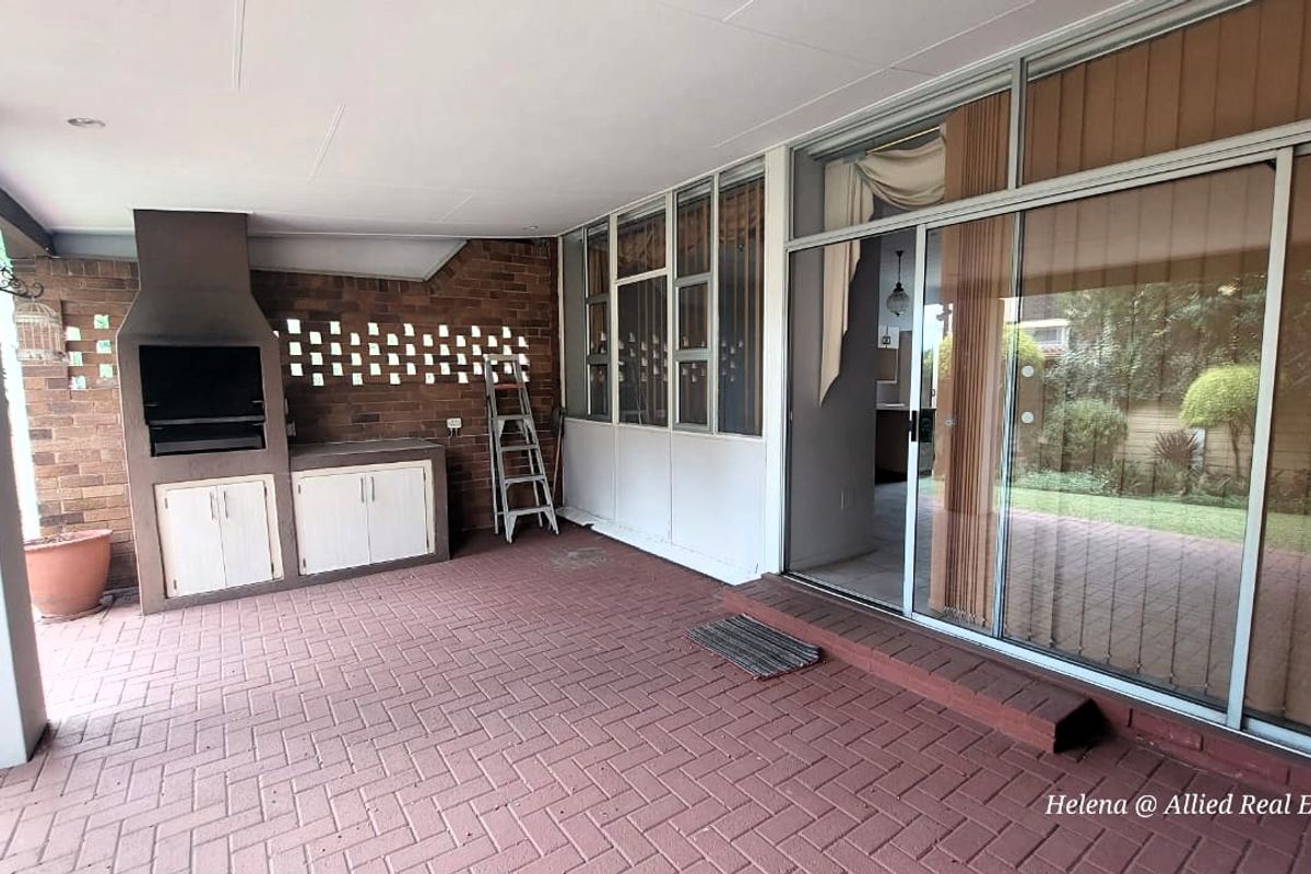 Cozy 2-Bedroom with Stunning Garden! - Photo 5