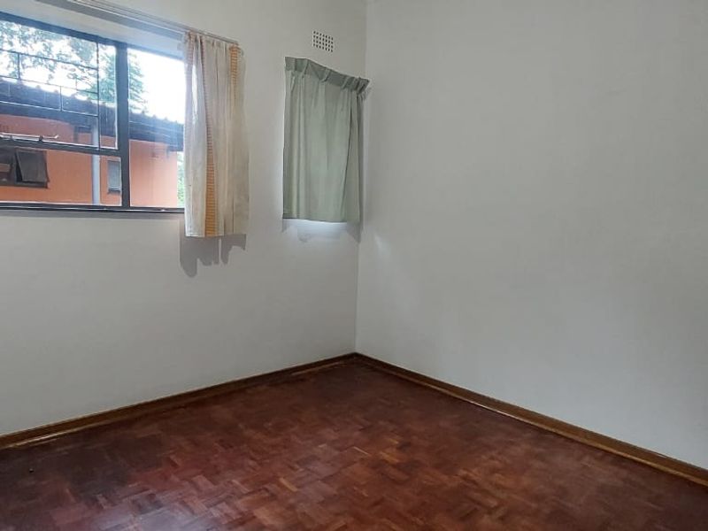 Imagine Coming Home to this Gorgeous 4 Bedroom House! - Photo 10