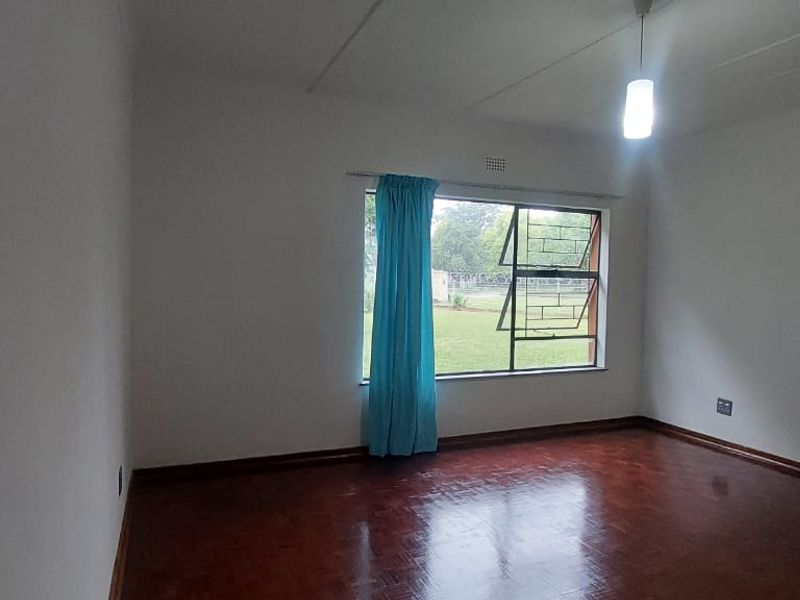 Imagine Coming Home to this Gorgeous 4 Bedroom House! - Photo 7