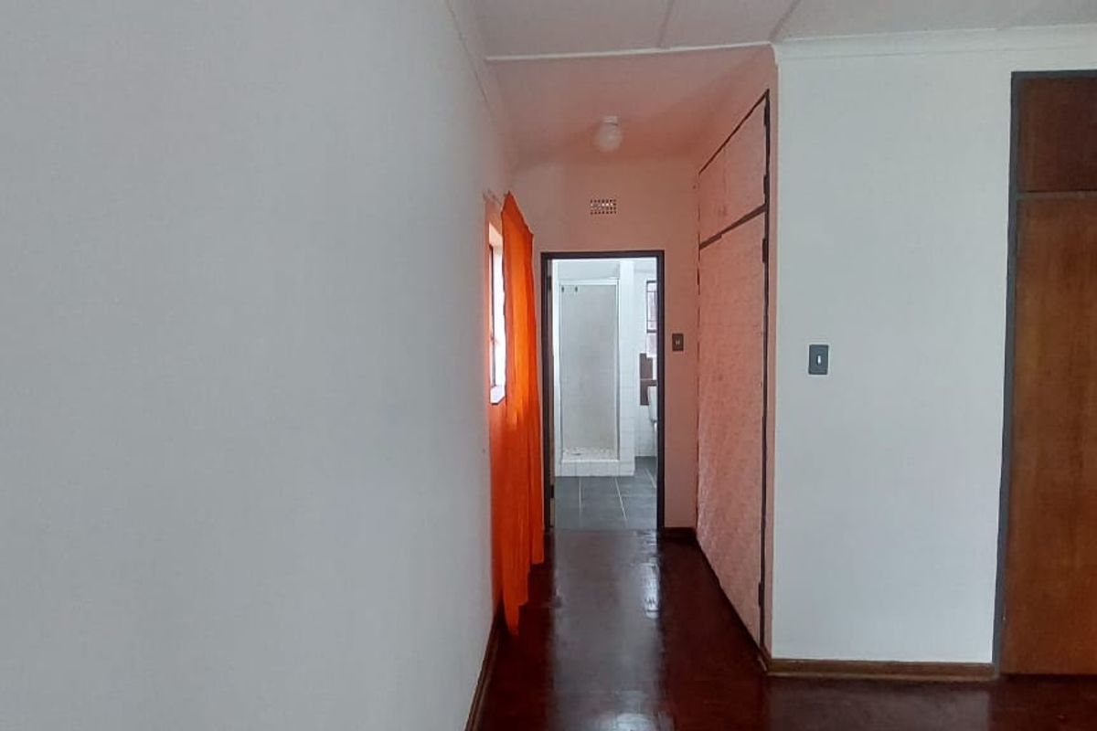 Imagine Coming Home to this Gorgeous 4 Bedroom House! - Photo 5