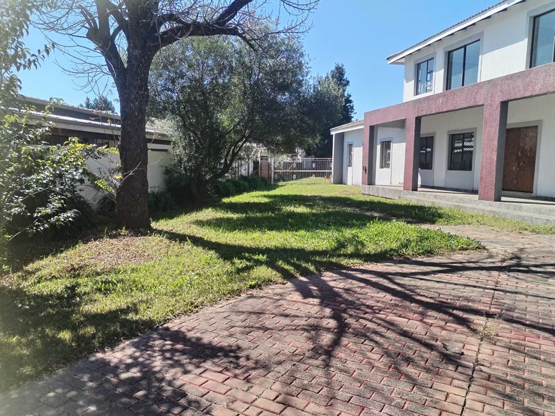 Design Your Masterpiece! 5-Bedroom Canvas with Luxury Outdoor Features - Photo 3