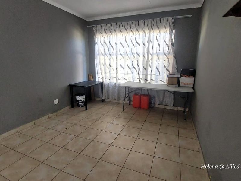 Affordable 4-Bedroom Home in Sunny Ridge – Prime Location! - Photo 4