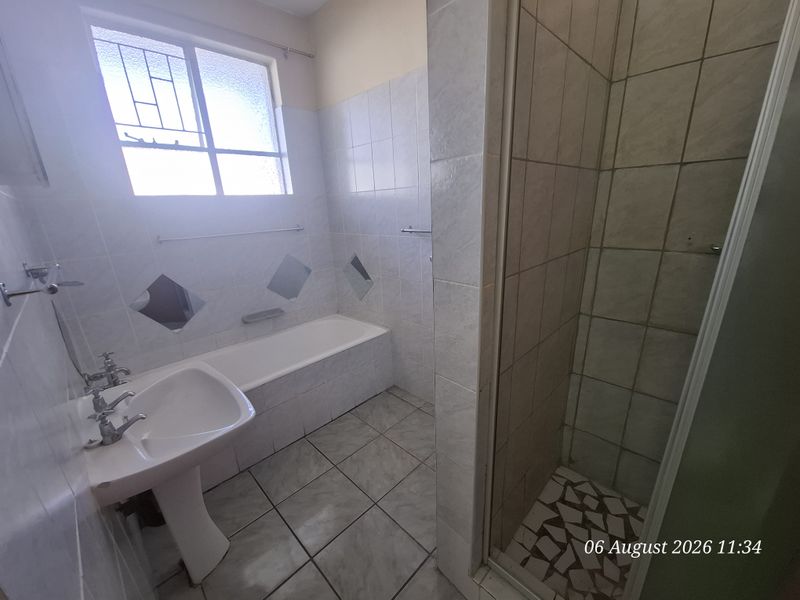 Ground Floor 1 Bedroom Flat to rent in Barry Hertzog Park - Photo 10