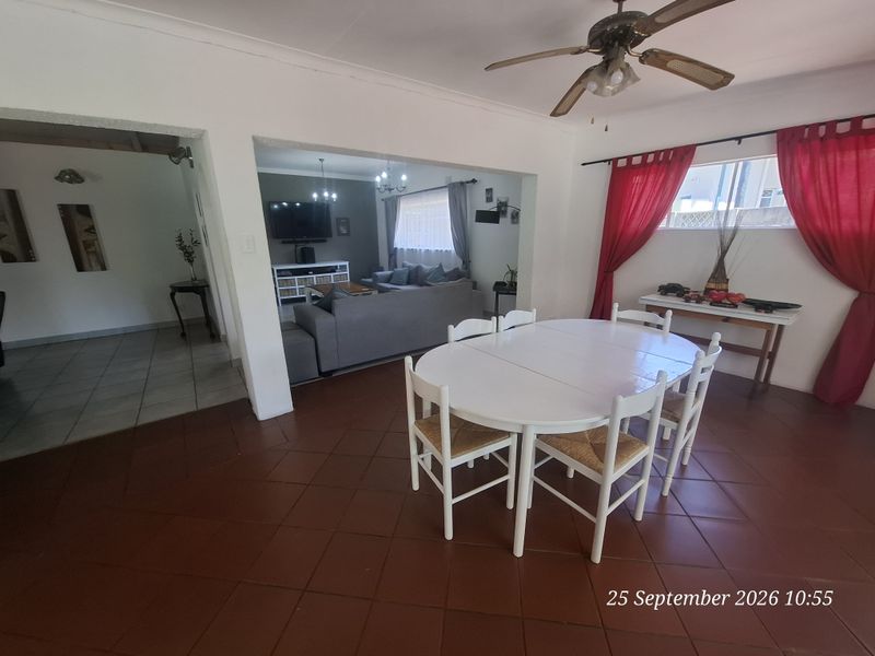 A Welcoming Family Home with So Much to Offer in Upper Hutten Heights - Photo 10