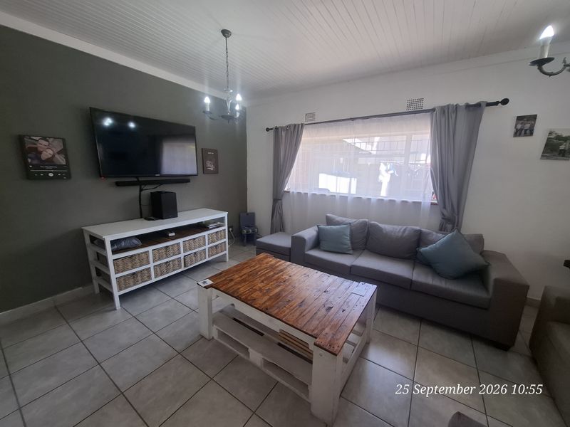 A Welcoming Family Home with So Much to Offer in Upper Hutten Heights - Photo 7