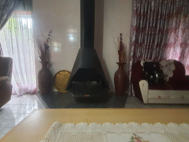 Spacious Family Home with Income Potential in Amiel Park - Photo 8