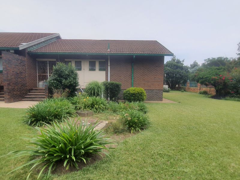 Spacious Family Home with Income Potential in Amiel Park - Photo 2