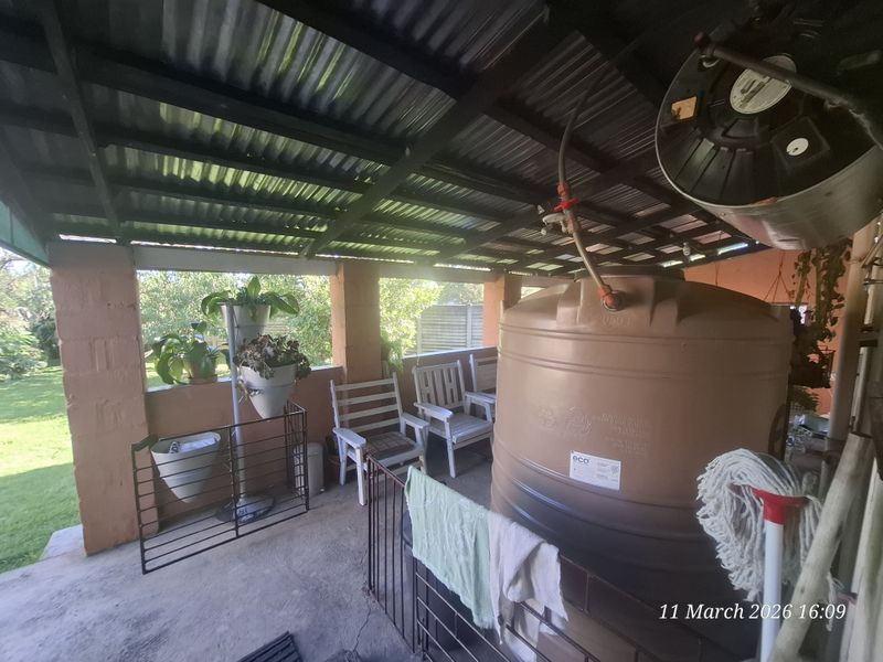 Comfortable Family Home in a Convenient Location - Photo 6