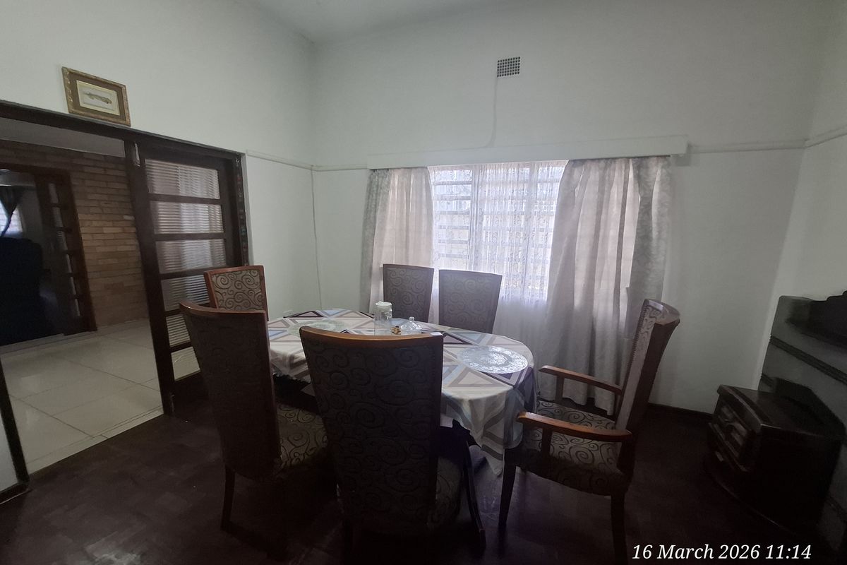 3 Bedroom House for sale in CBD - Photo 5