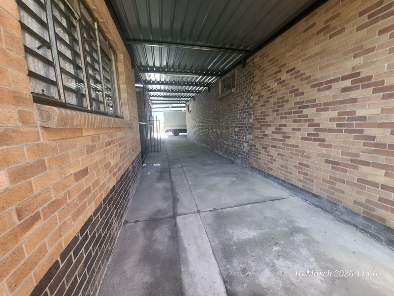 3 Bedroom House for sale in CBD - Photo 2