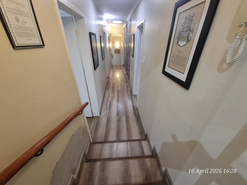 FULLY LOADED FAMILY HOME THAT TICKS EVERY BOX IN PIONEER PARK! - Photo 8