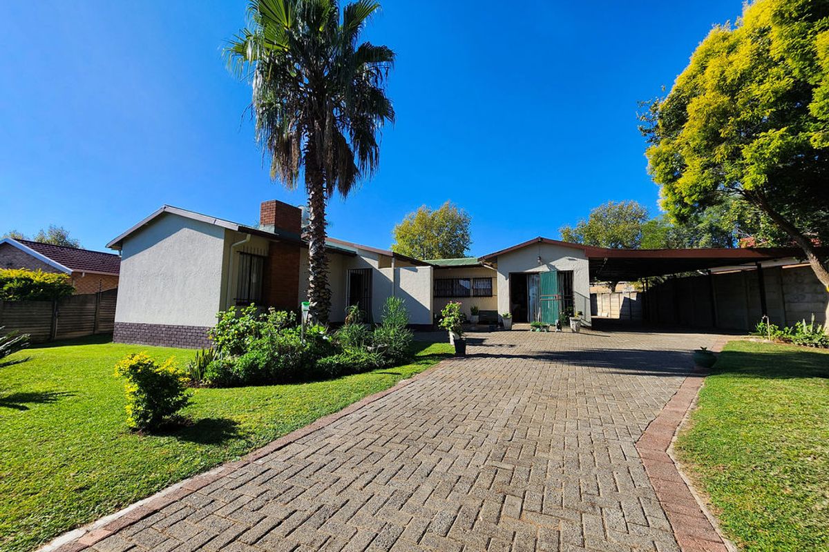 Space, Style & Income Potential – All in One Address! - Photo 2