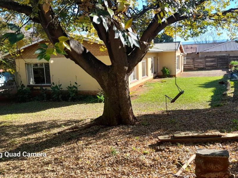 Solid Family Home with Great Potential in Sunny Ridge - Photo 5
