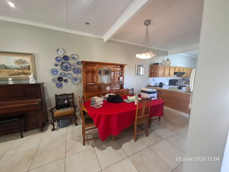 3 Bedroom Townhouse For Sale in Hutten Heights - Photo 8