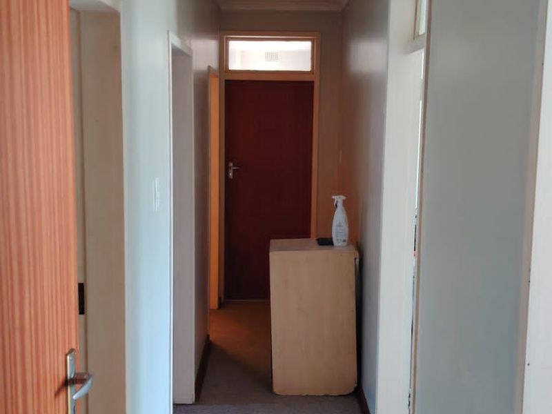 The perfect family rental in the heart of Hutten Heights —space, convenience, and comfort all in one - Photo 6