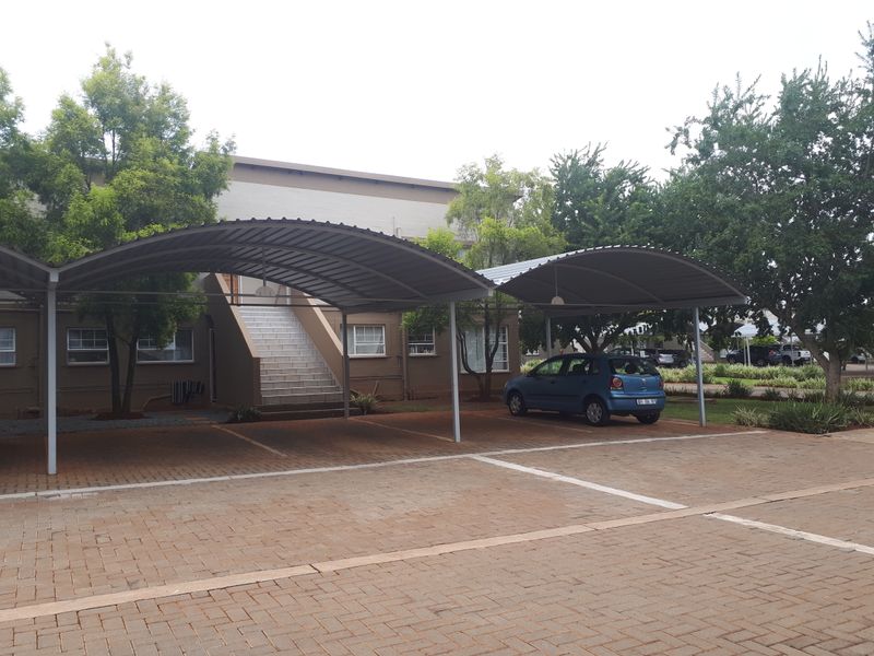 2 Bedroom Flat for sale in Secure Complex in Sunny Ridge - Photo 8