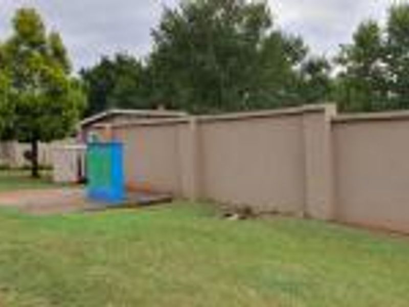 2 Bedroom Flat for sale in Secure Complex in Sunny Ridge - Photo 2