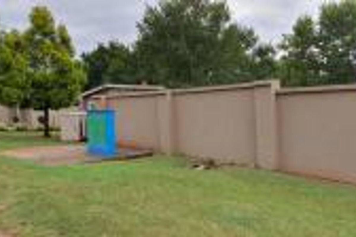 2 Bedroom Flat for sale in Secure Complex in Sunny Ridge - Photo 2