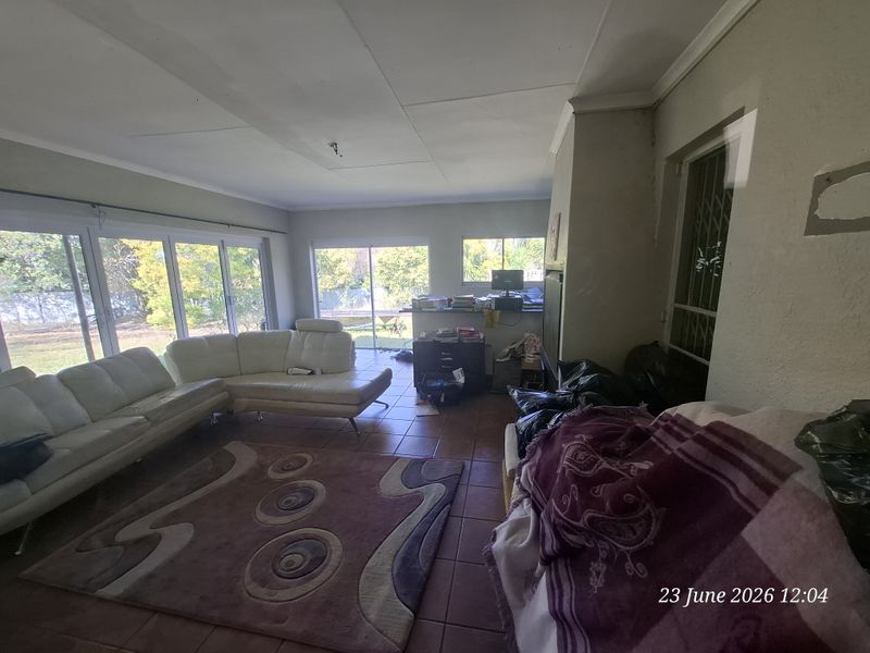 Aviary Hill Family Home with Space, Potential & Endless Possibilities! - Photo 8