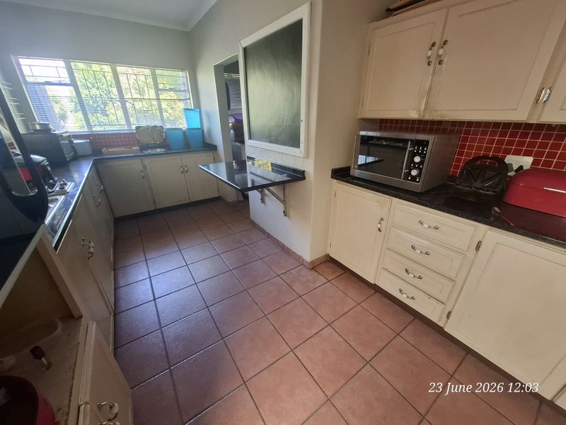 Aviary Hill Family Home with Space, Potential & Endless Possibilities! - Photo 6