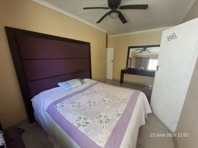Aviary Hill Family Home with Space, Potential & Endless Possibilities! - Photo 4