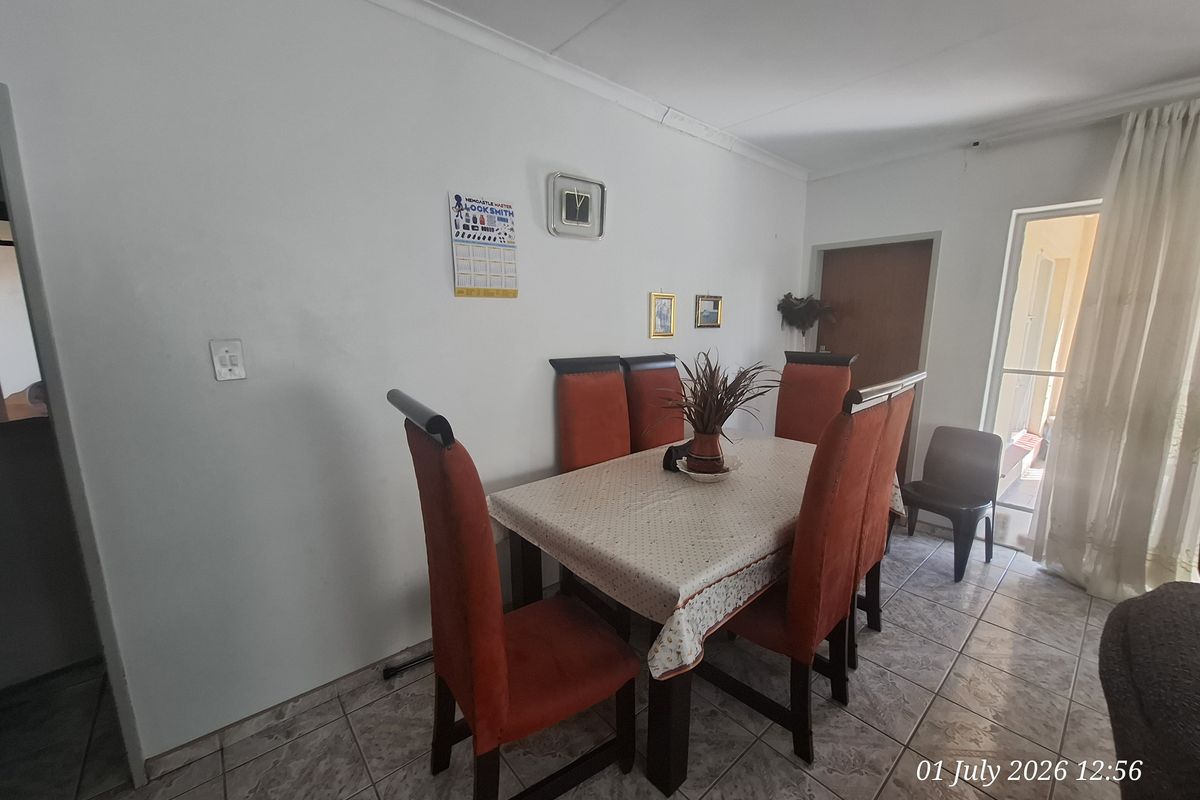 A Home Full of Potential in the Heart of Hutten Heights! - Photo 4