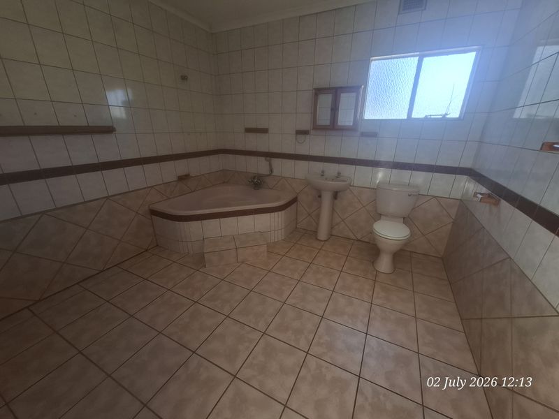 Spacious Family Home to Rent in Peaceful Amiel Park - Photo 10