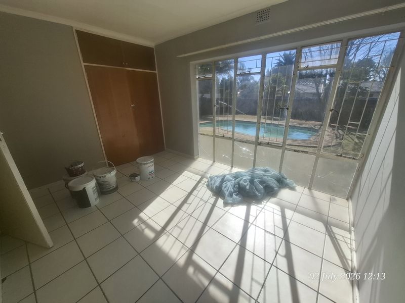 Spacious Family Home to Rent in Peaceful Amiel Park - Photo 9