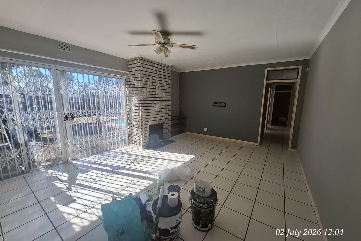 Spacious Family Home to Rent in Peaceful Amiel Park - Photo 4