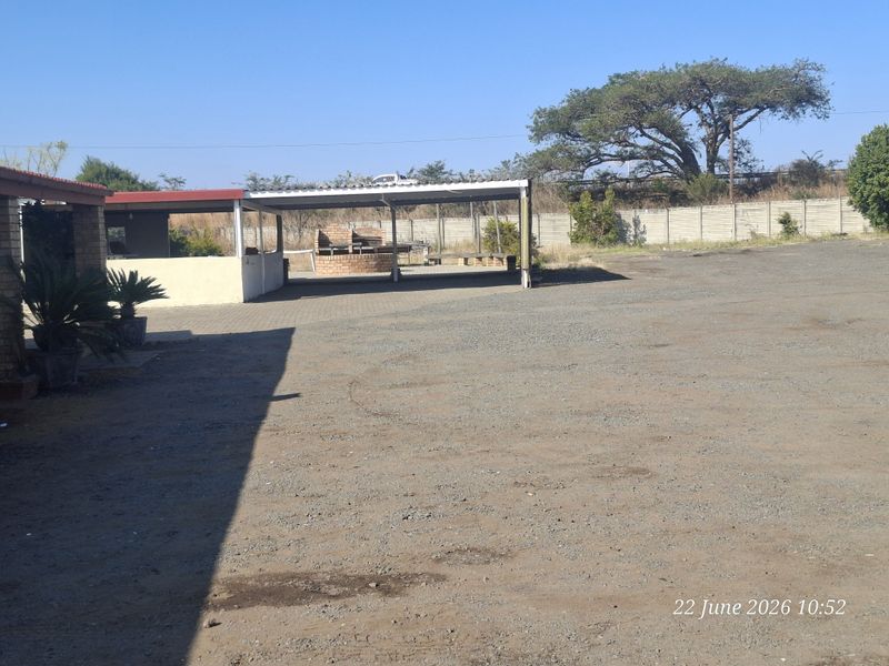 Escape the Noise – Peaceful 2-Bedroom Units to Rent on the R34 Iscor Road - Photo 2