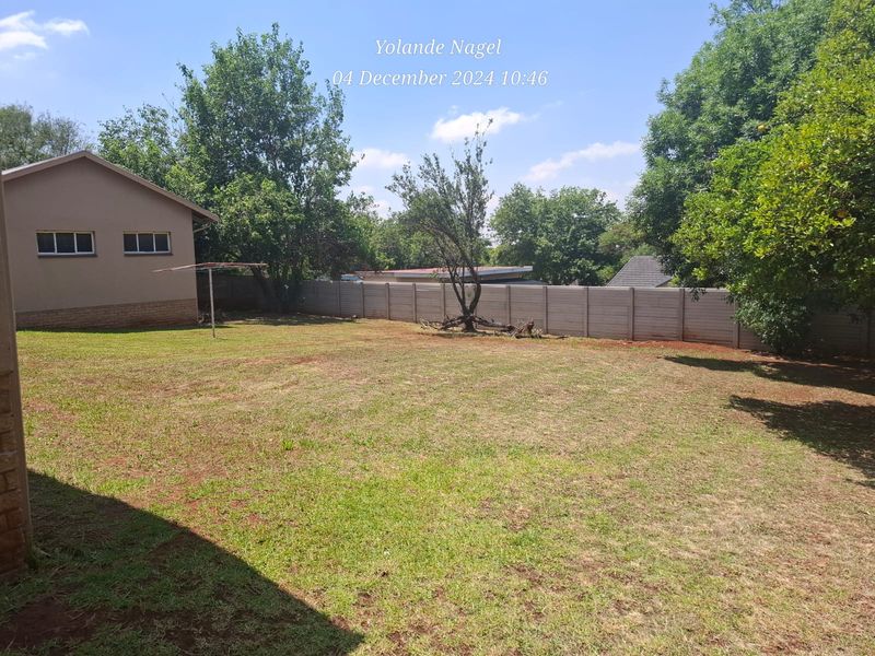 Sunny Ridge – Comfortable Family Home with a Spacious Yard - Photo 4