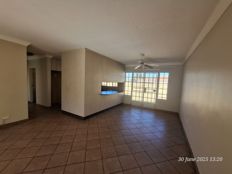 Investment Townhouse for Sale in Upper Pioneer Park | Tenanted Property with Immediate Rental Income - Photo 4