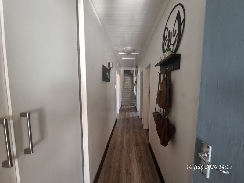 3 Bedroom Family Home for Sale in Upper Pioneer Park | Corner Stand | Excellent Location - Photo 8