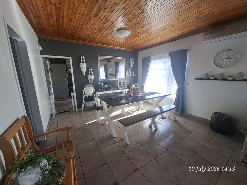 3 Bedroom Family Home for Sale in Upper Pioneer Park | Corner Stand | Excellent Location - Photo 4