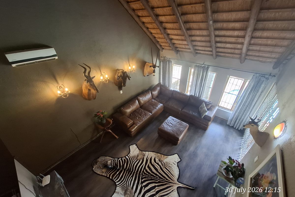 Your Dream Rental Awaits – Stunning 4 Bedroom Home with Pool and Lapa - Photo 3