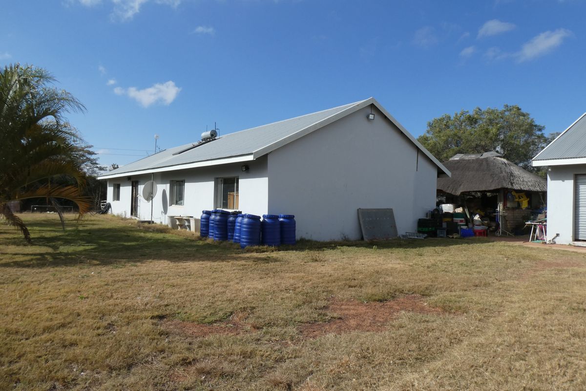 Smallholding For Sale In Bela Bela - Photo 2