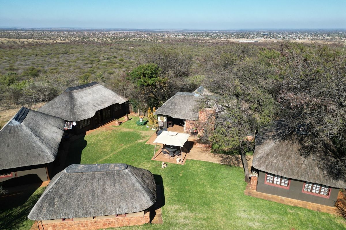 Lodge For Sale In Bela Bela - Photo 2