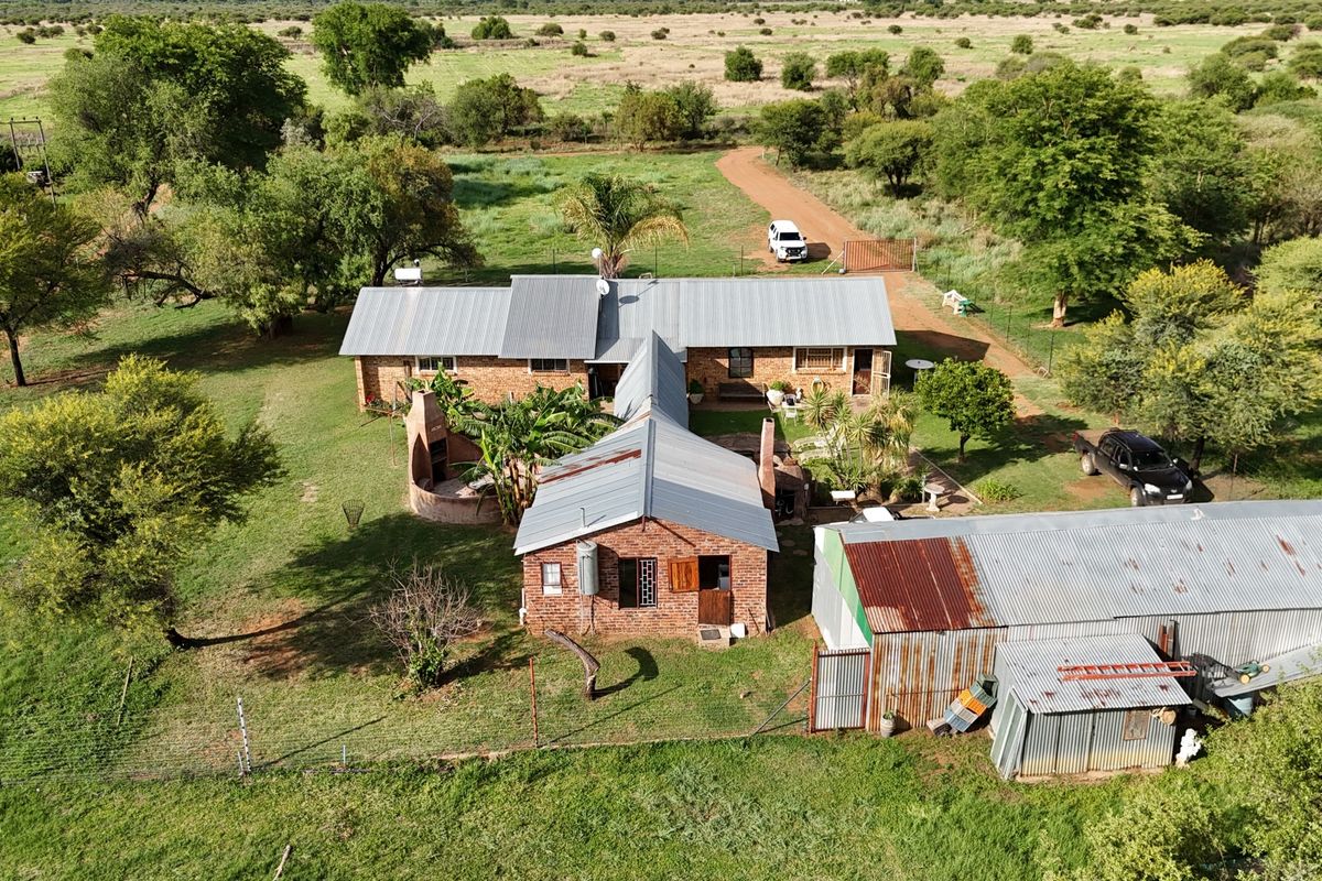 Smallholding For Sale In Bela Bela - Photo 2