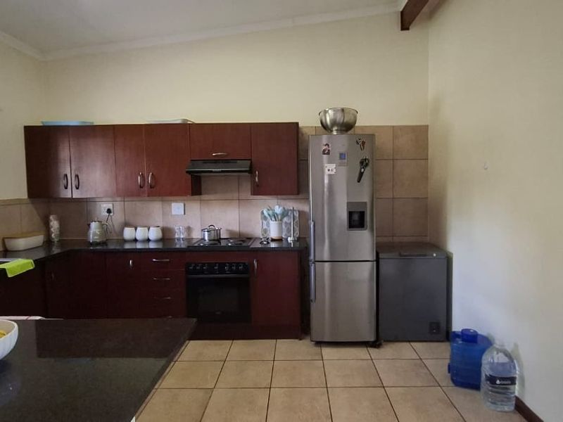 Townhouse For Sale In Bela Bela - Photo 10