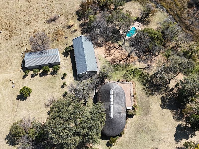 JUST LISTED - Photo 2