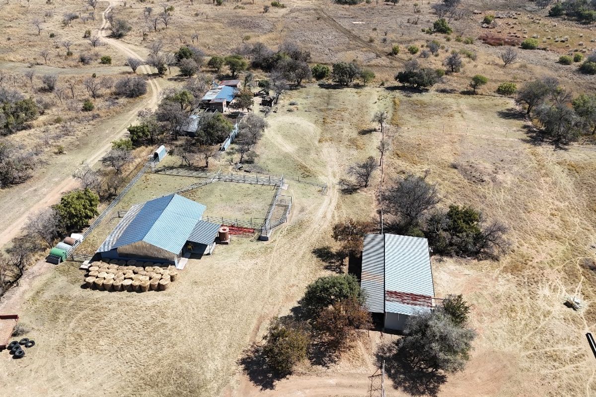 JUST LISTED - Photo 3