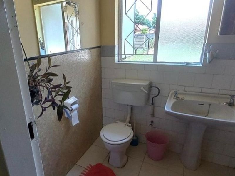 House For Sale In Benoni - Photo 7