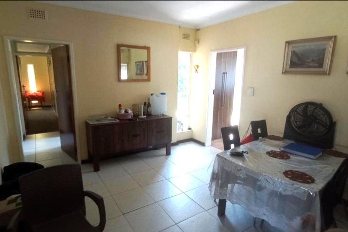 House For Sale In Benoni - Photo 4