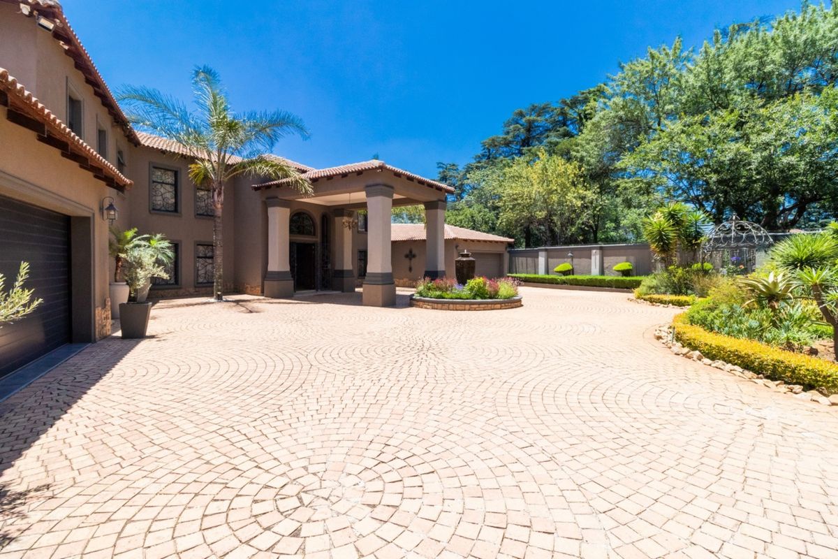 House For Sale In Benoni - Photo 3