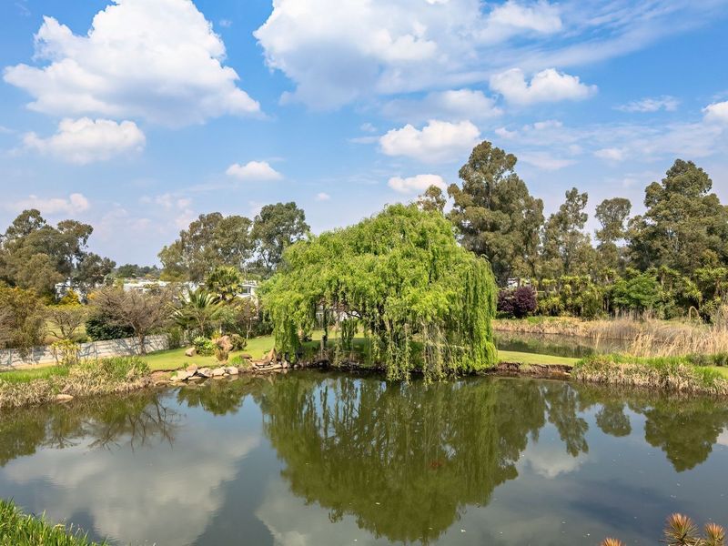 An Exceptional Estate for the Discerning Buyer - Photo 6